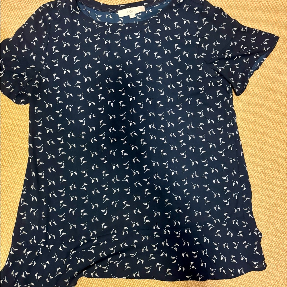 Business casual Navy and White Short Sleeve blouse